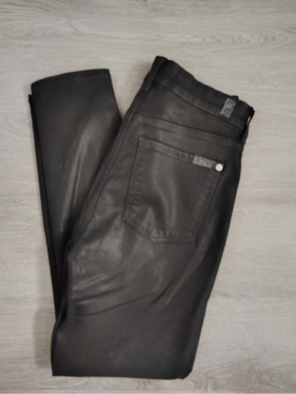 7 for all mankind skinny pants. Size 27 - Picture 6 of 7